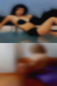 Horny nude petite lady.